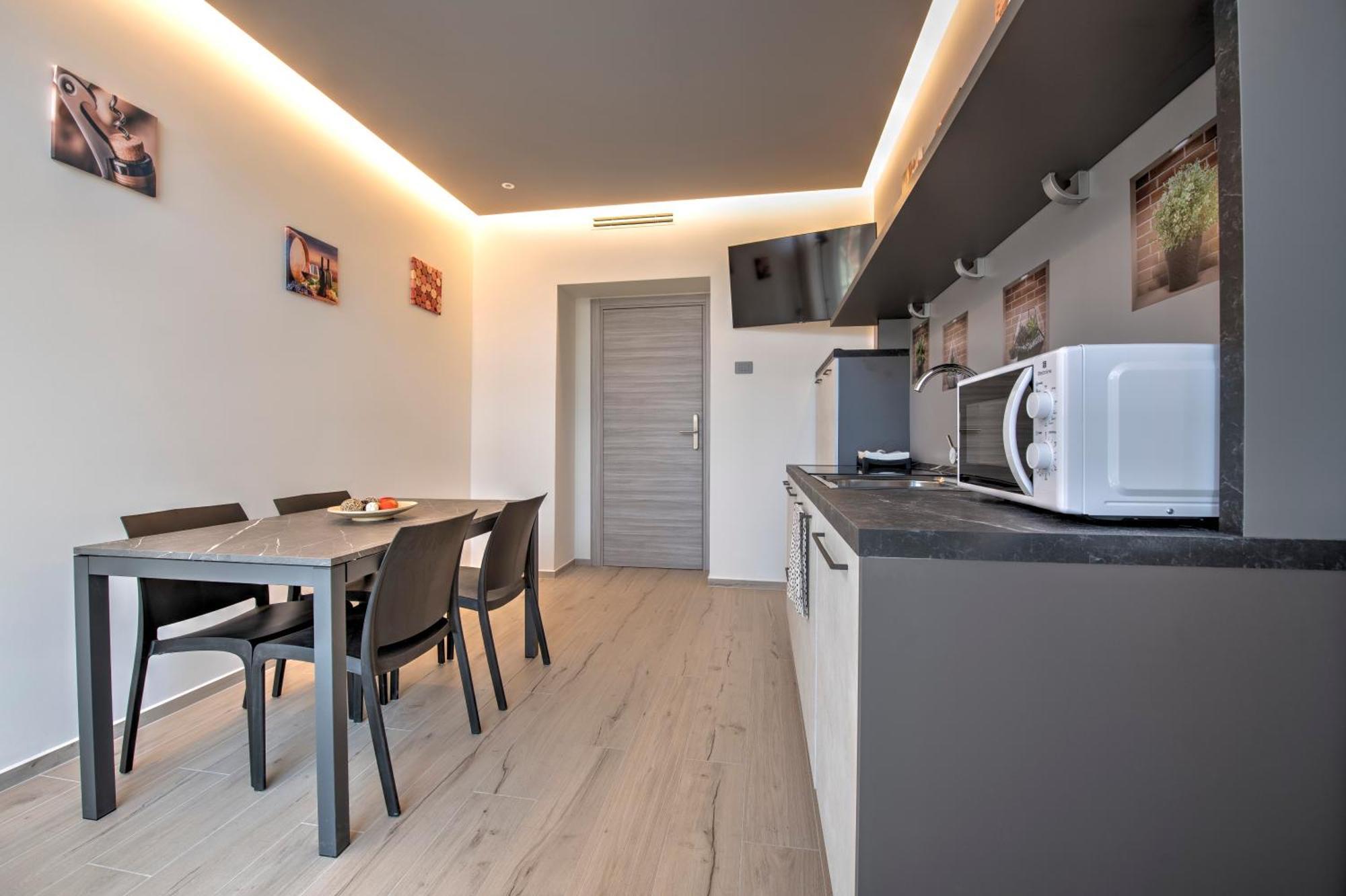 243B - Appartamento Mignon - Sara Home Chiavari, 200Metri Dal Mare Eksteriør billede